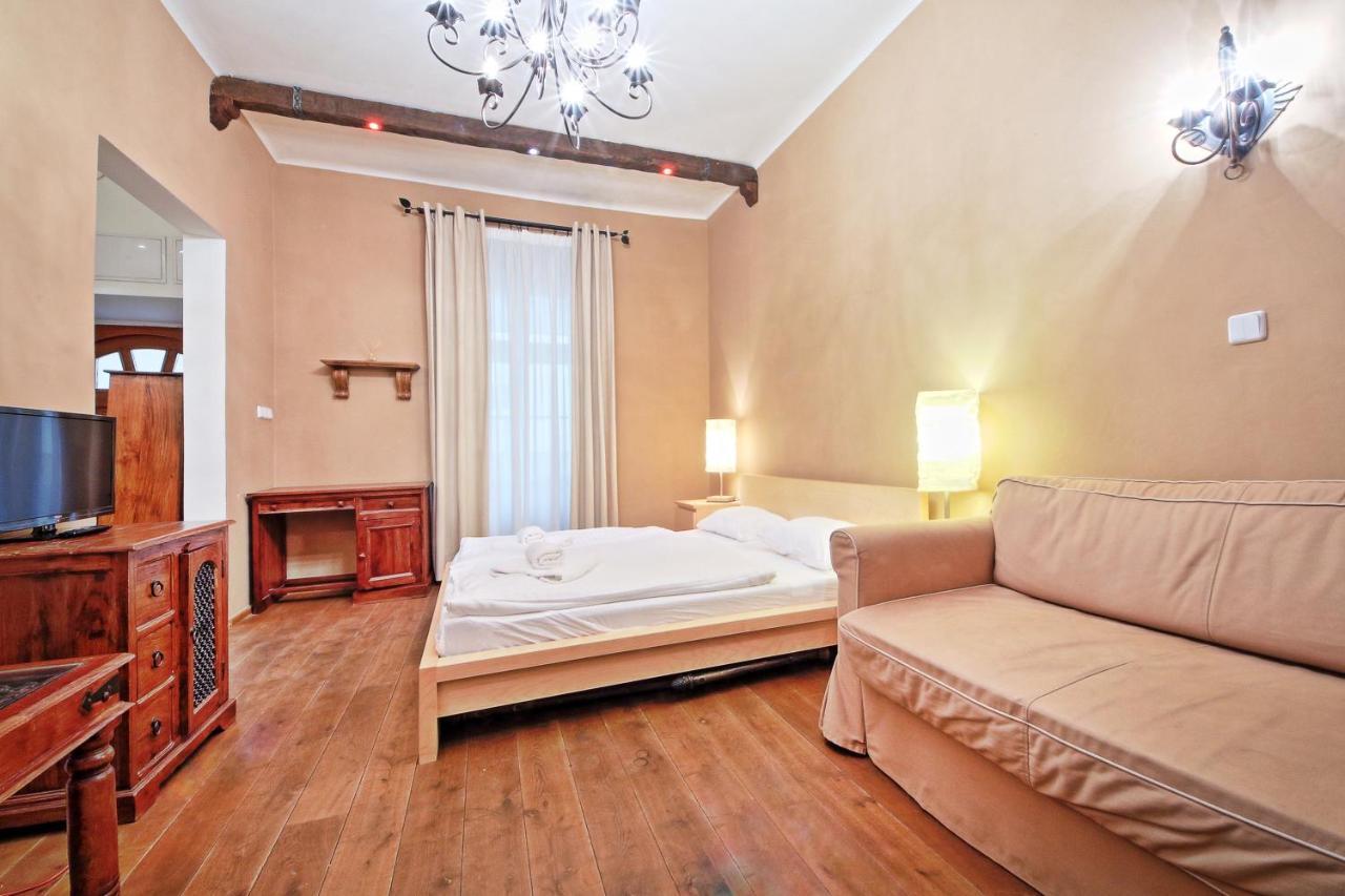 Rose Antique Apartment Prague Exterior photo